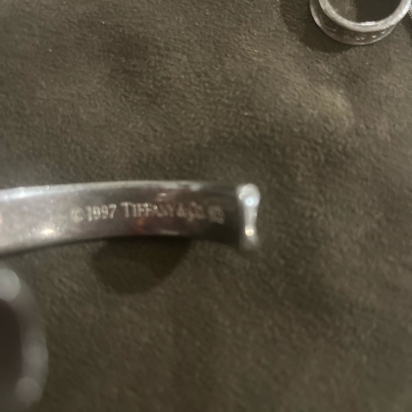 Vintage 1997 Tiffany & Co. Silver open cuff bangle bracelet ALONE - Picture 3 of 7